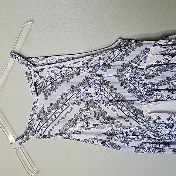 Torrid bandana print high neck halter style dress size large - Picture 3 of 8